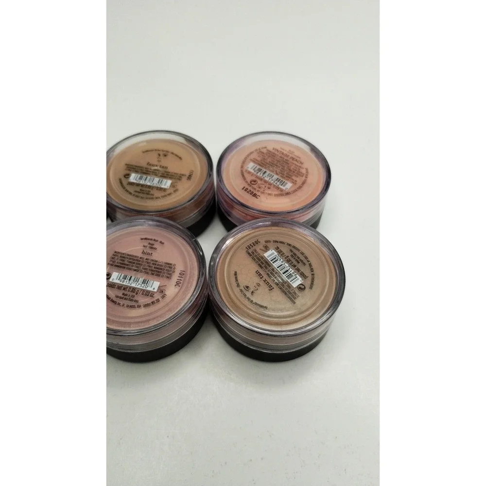 Super RARE Womens bare Minerals Blush Rouge Trudy 0.85g Glam Coq‎